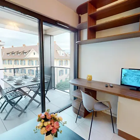 Les Loges Balcon Et Parking Apartment *