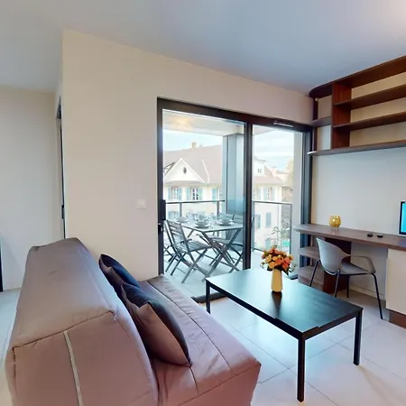 Les Loges Balcon Et Parking Colmar
